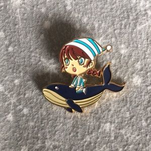 Enamel pin🐋